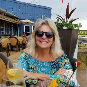 Meet your Posher, Candy